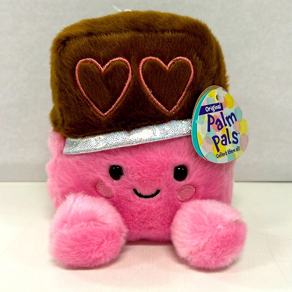 Aurora Palm pals King Chocolate. Have 8 available.